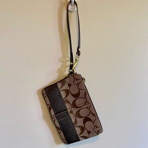 Coach | Wristlet